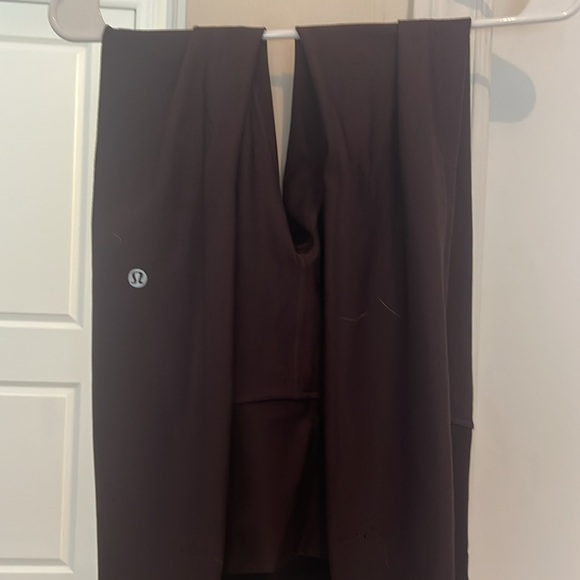 Lululemon high-waisted eggplant colored tights - Picture 4 of 6